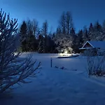 Hannunluhdan Lomamoekit * Karijoki