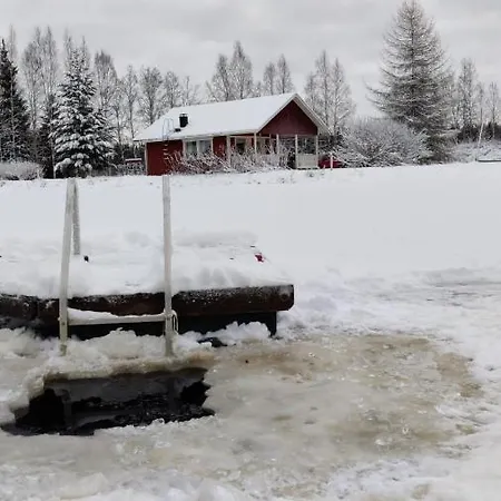 Holiday home Hannunluhdan Lomamoekit