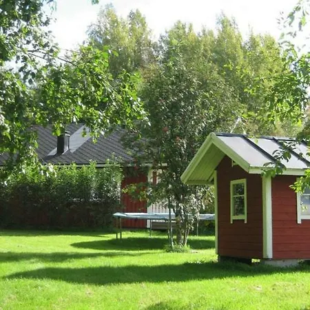 Hannunluhdan Lomamoekit Ferienhaus *