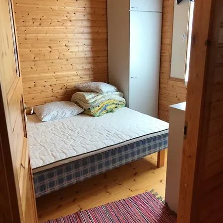 Holiday home Hannunluhdan Lomamoekit *