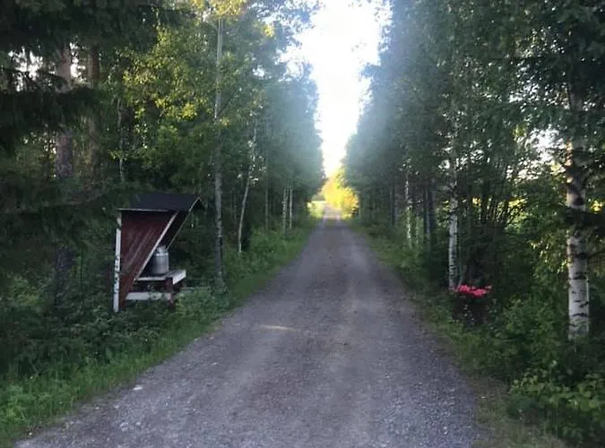 Nyaraló Hannunluhdan Lomamoekit *