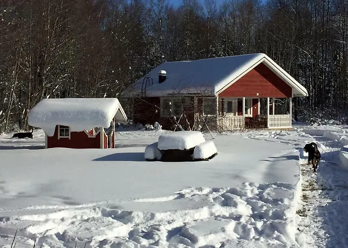 Nyaraló Hannunluhdan Lomamoekit *