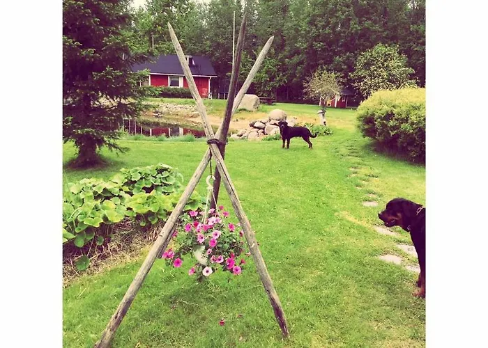 Nyaraló Hannunluhdan Lomamoekit *